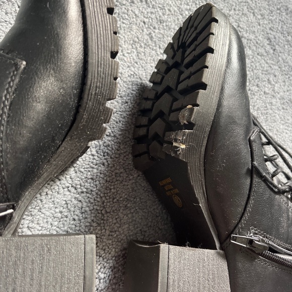 Black booties! - Picture 5 of 5